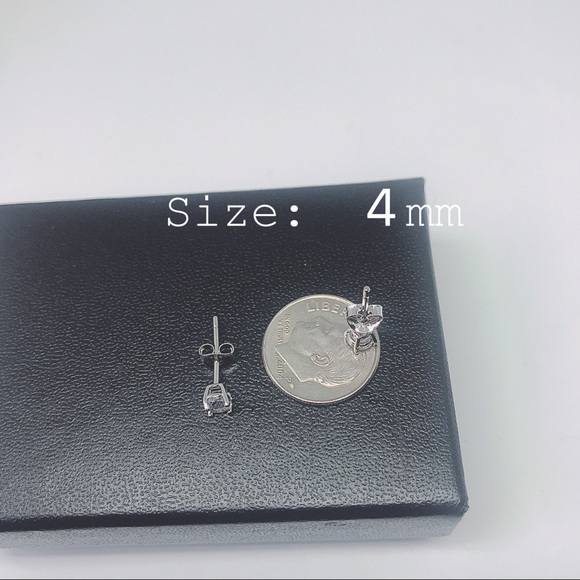 Sterling Silver 925. Simulate Diamond Stud Earring. - Picture 8 of 15